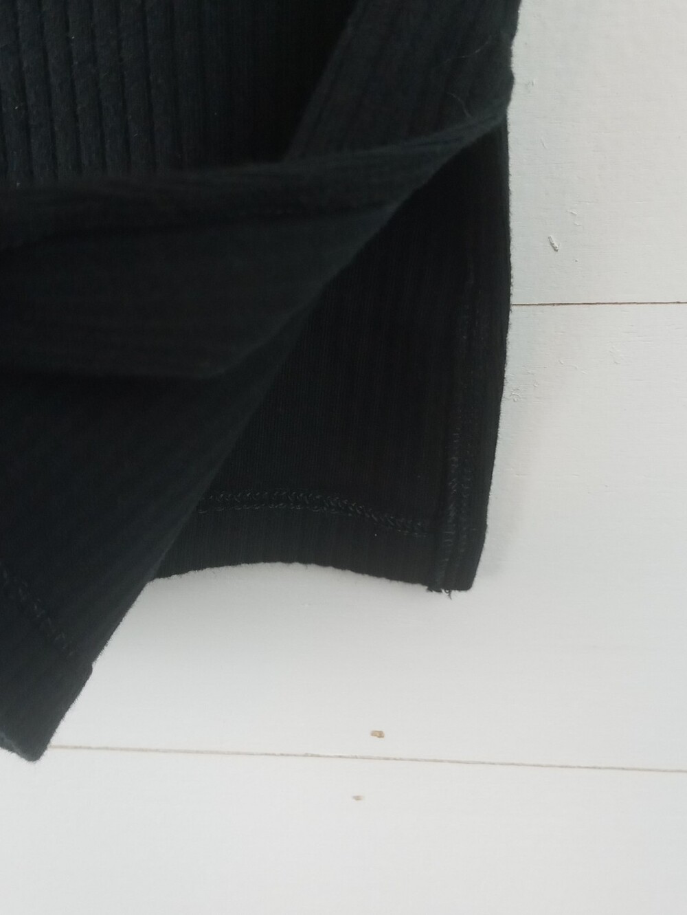 American Eagle Women's size S black ribbed tub top slits on side bottom hems - Picture 7 of 8